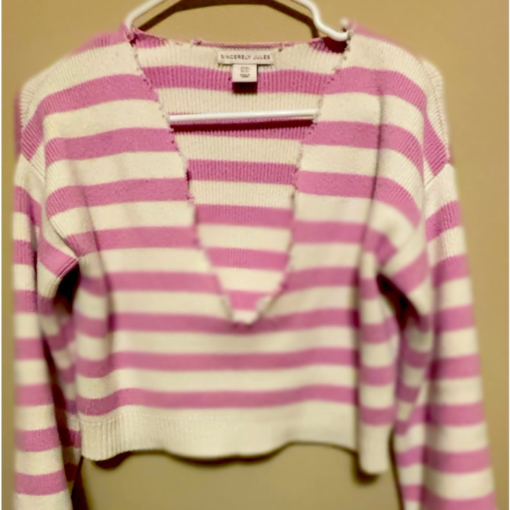 Sincerely Jules Size XS cropped lavender & white sweater (Altered) - Picture 2 of 5